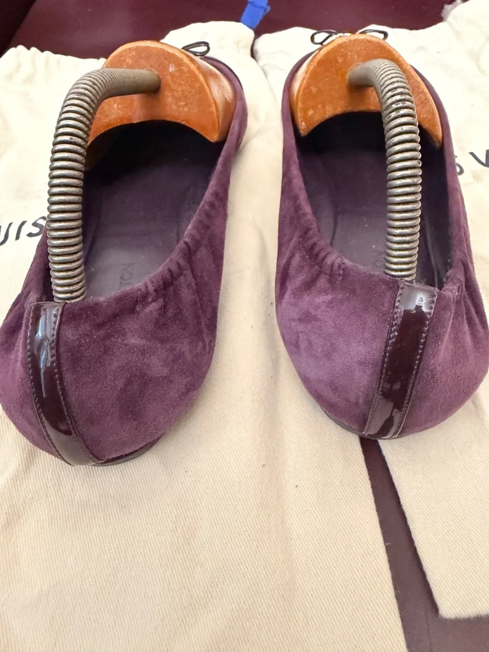 LV ballerina flat (suede and patent)